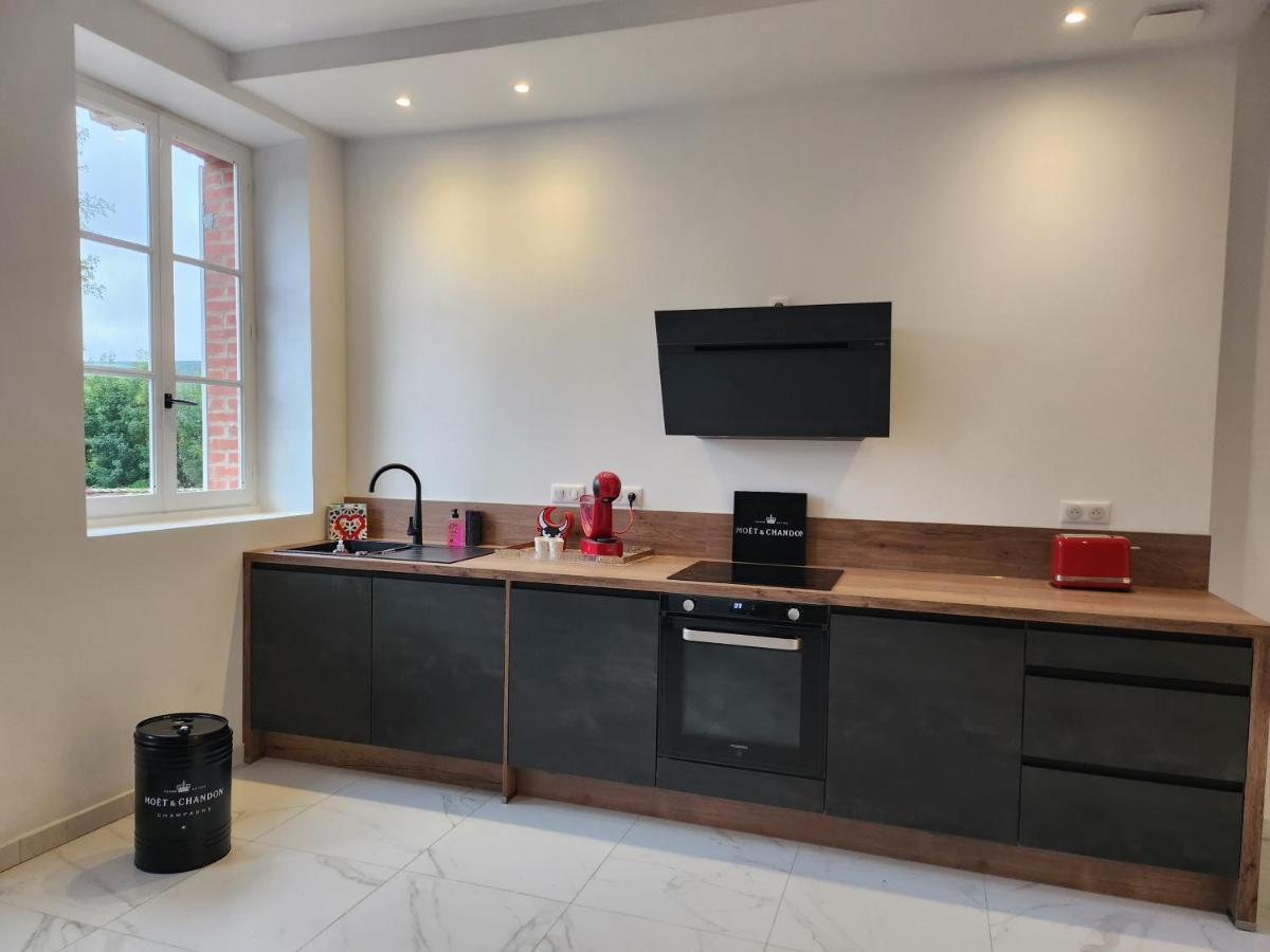 Maison Face A L'Abbaye D'Hautvillers - 2 Bedrooms 2 Bathrooms, Parking Ngoại thất bức ảnh
